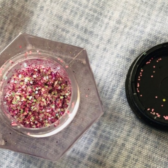 Body Glitters (9 jars) w/ glue - Picture 5 of 8